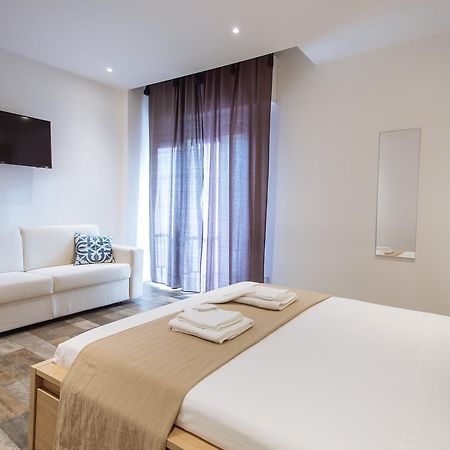 Politeama Luxury Suites Palermo Kültér fotó