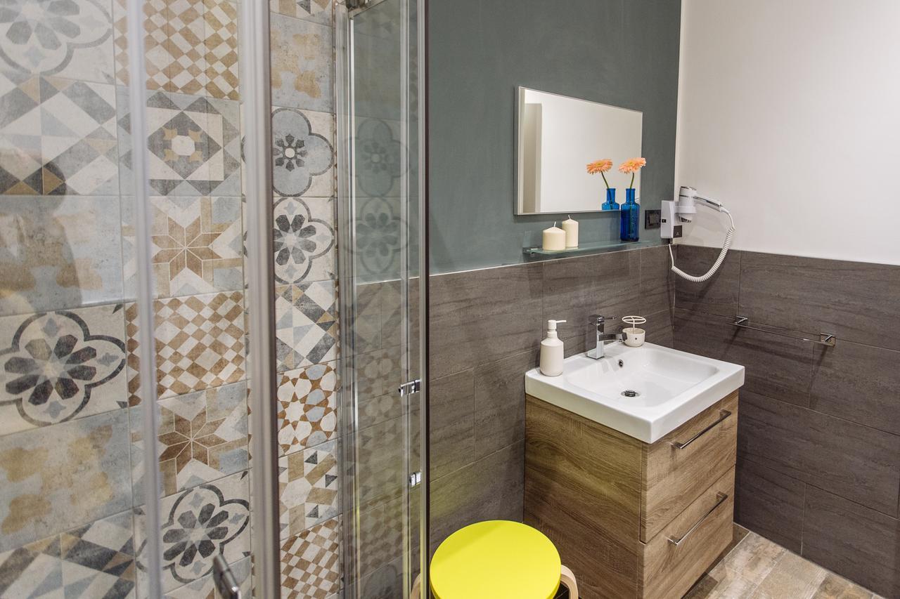 Politeama Luxury Suites Palermo Kültér fotó
